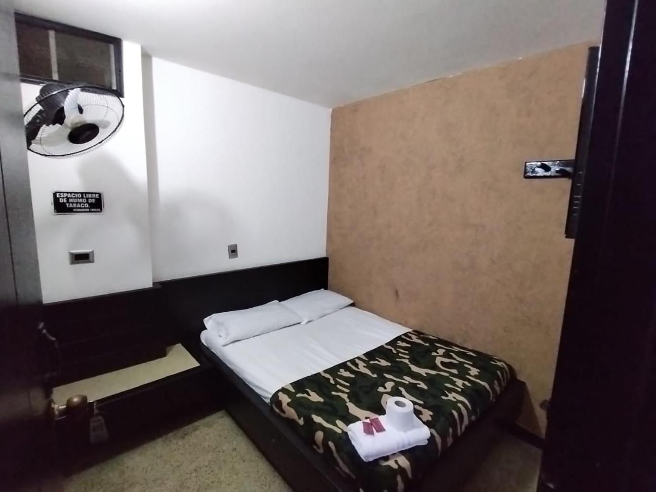 Hotel Country Медельин Экстерьер фото