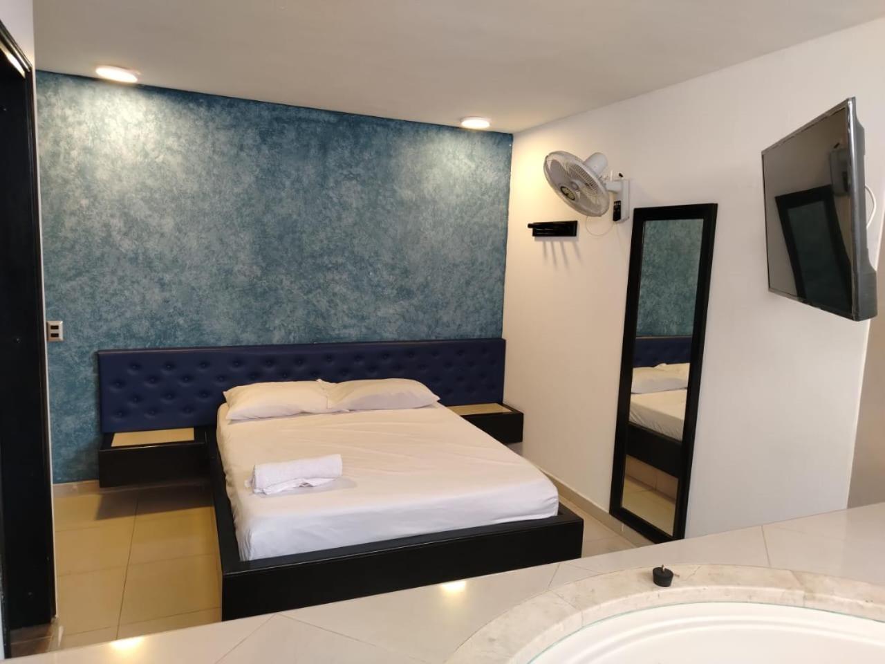 Hotel Country Медельин Экстерьер фото