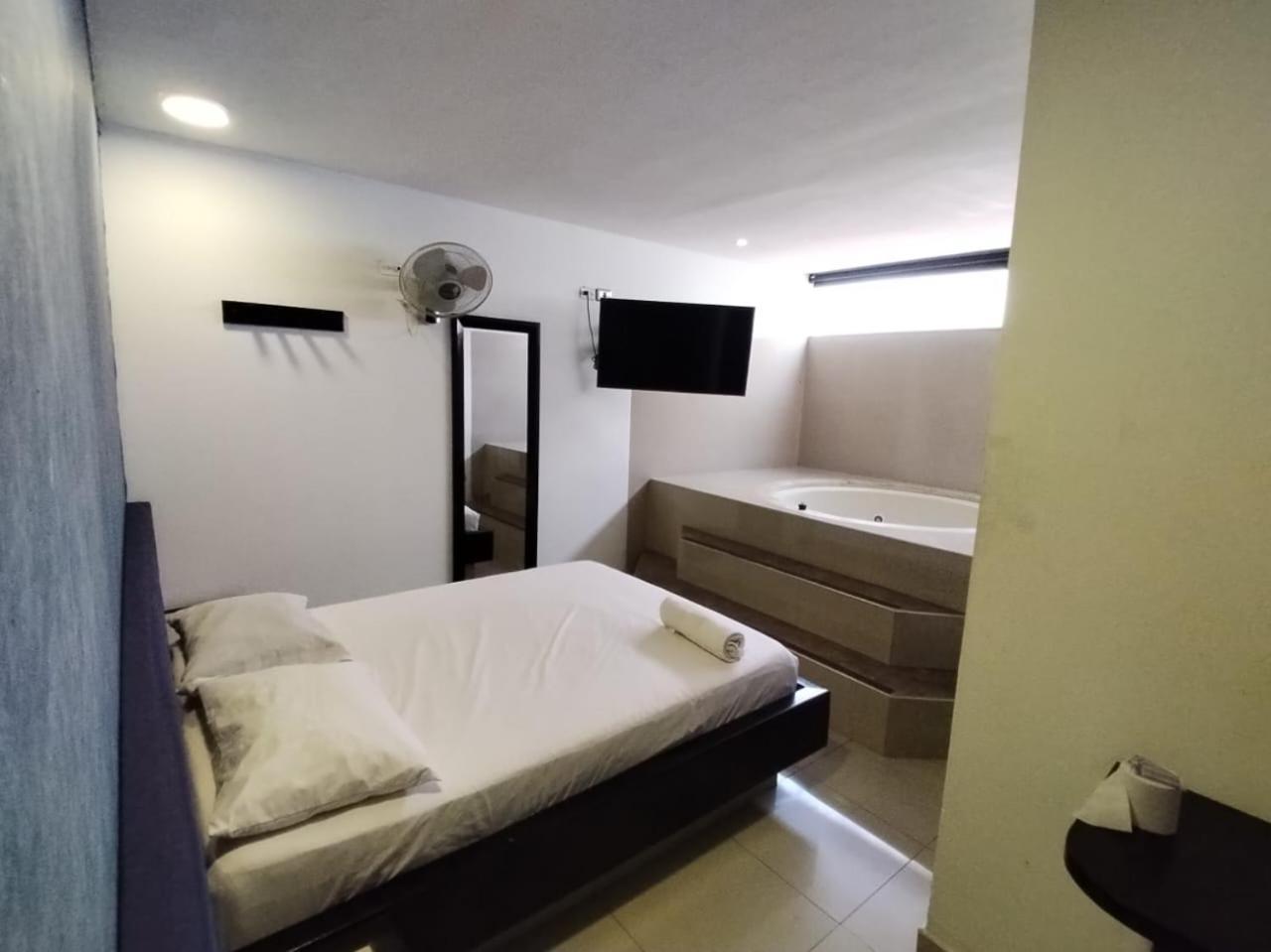 Hotel Country Медельин Экстерьер фото